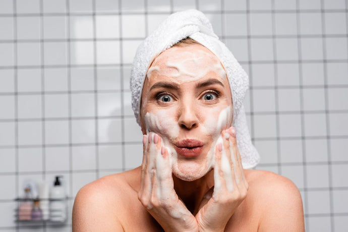 What is a Foaming Facial Cleanser?